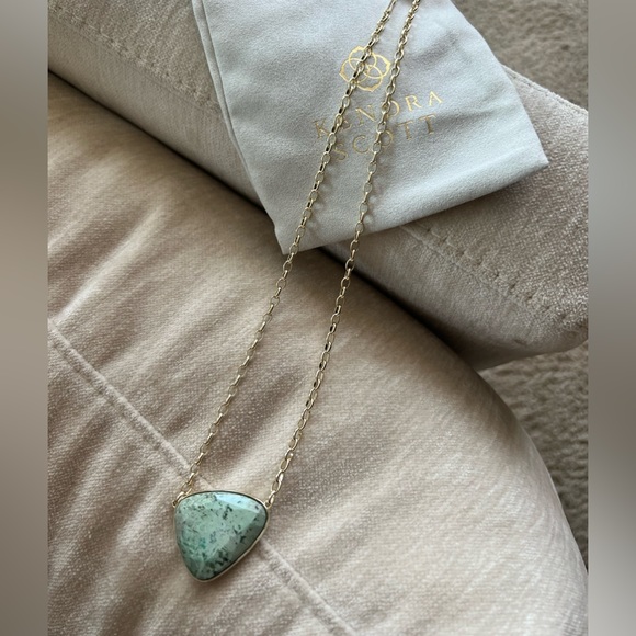 NWT Kendra Scott McKenna Pendant Gold Turquoise - Picture 5 of 7